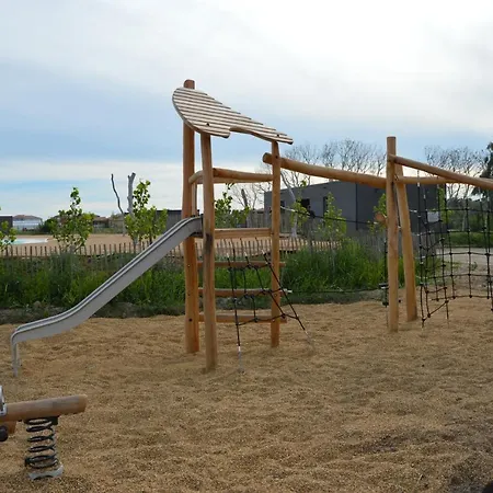 Les Bois Flottes Salin-de-Giraud